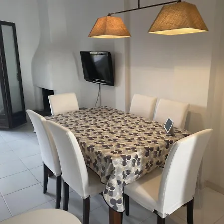 Cosy 3-bedroom Duplex With Pool Close To The Apartment