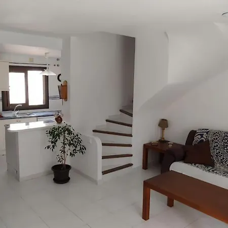 Cosy 3-bedroom Duplex With Pool Close To The Apartamento El Campello